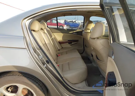 2010 Honda Accord 2.4 Ex-L z USA, uszkodzony, nr VIN 1HGCP2F83AA131289